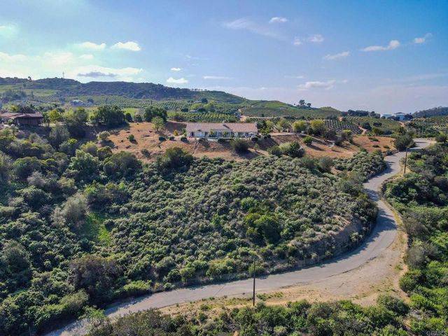 36591 Carney Road, Valley Center, CA 92082