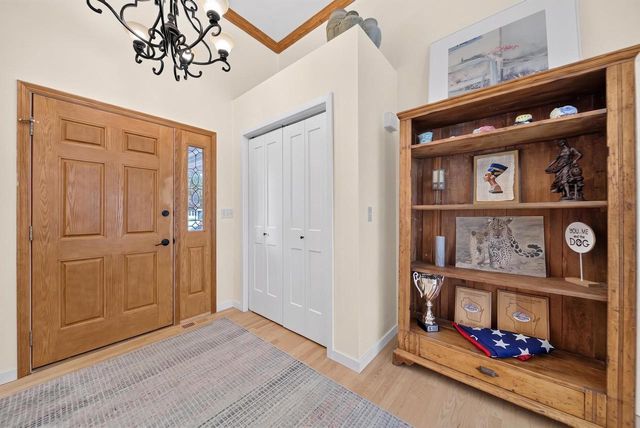 109 OLD ORCHARD LANE, Neenah, WI 54956