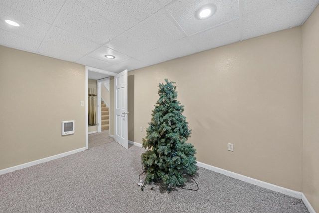 109 OLD ORCHARD LANE, Neenah, WI 54956