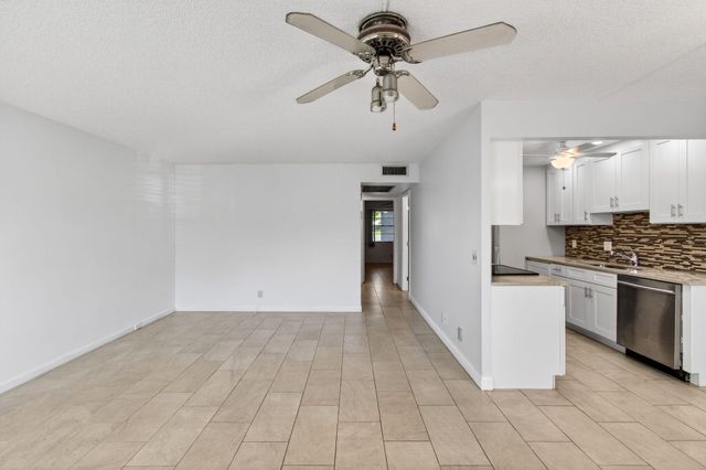 1017 Cornwall, Boca Raton, FL 33434