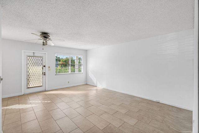1017 Cornwall, Boca Raton, FL 33434