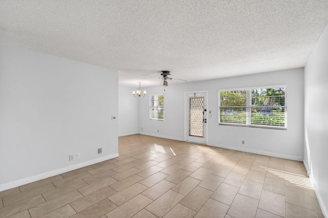 1017 Cornwall, Boca Raton, FL 33434