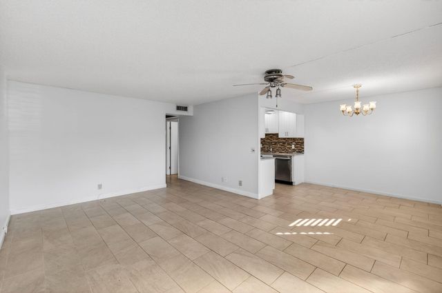 1017 Cornwall, Boca Raton, FL 33434