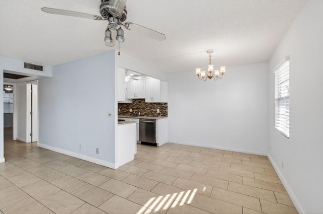 1017 Cornwall, Boca Raton, FL 33434