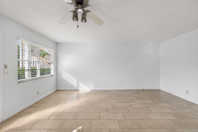 1017 Cornwall, Boca Raton, FL 33434