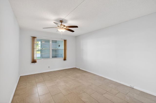1017 Cornwall, Boca Raton, FL 33434
