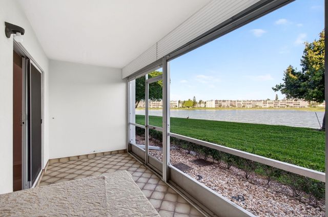 1017 Cornwall, Boca Raton, FL 33434