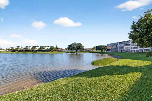 1017 Cornwall, Boca Raton, FL 33434