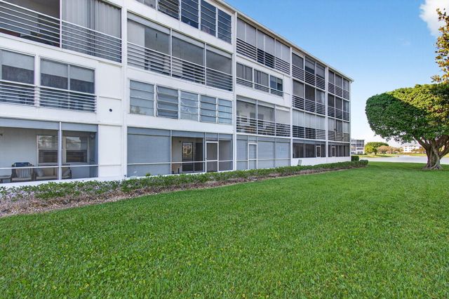 1017 Cornwall, Boca Raton, FL 33434