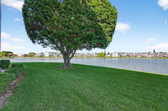 1017 Cornwall, Boca Raton, FL 33434