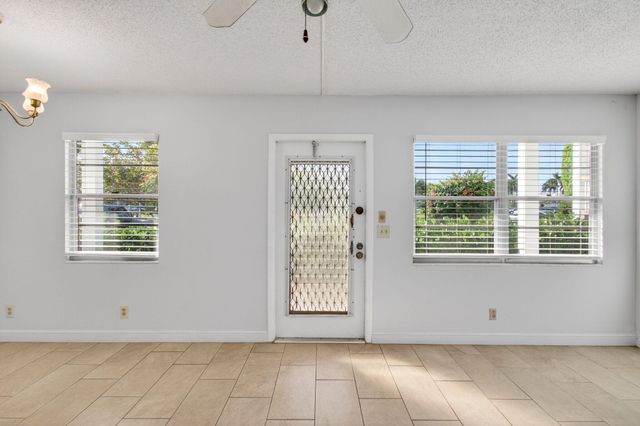 1017 Cornwall, Boca Raton, FL 33434