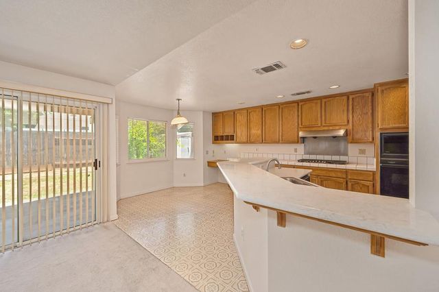 5021 Krista Ct, Elk Grove, CA 95758