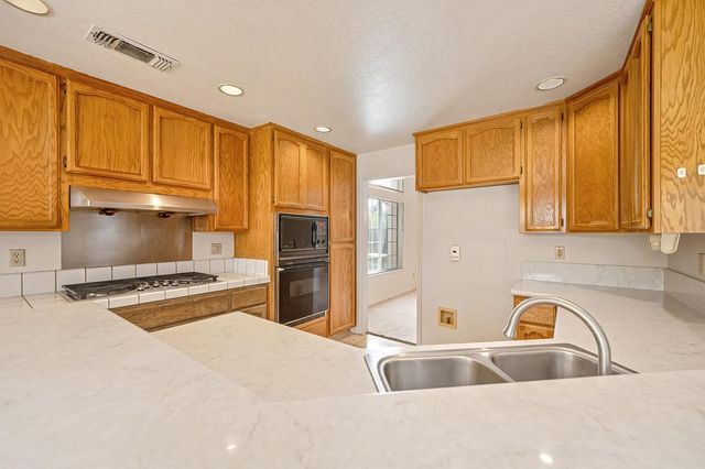 5021 Krista Ct, Elk Grove, CA 95758