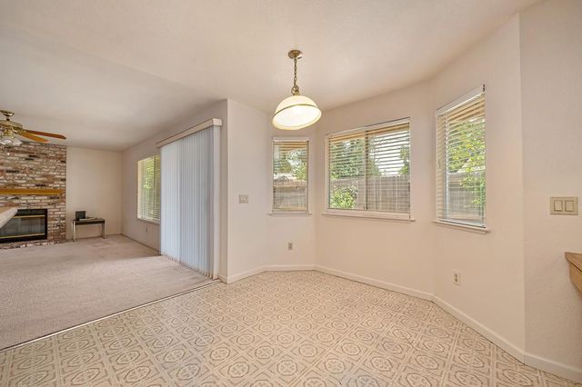 5021 Krista Ct, Elk Grove, CA 95758