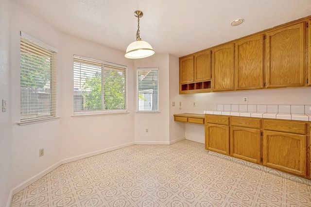 5021 Krista Ct, Elk Grove, CA 95758