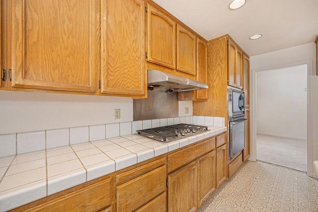 5021 Krista Ct, Elk Grove, CA 95758
