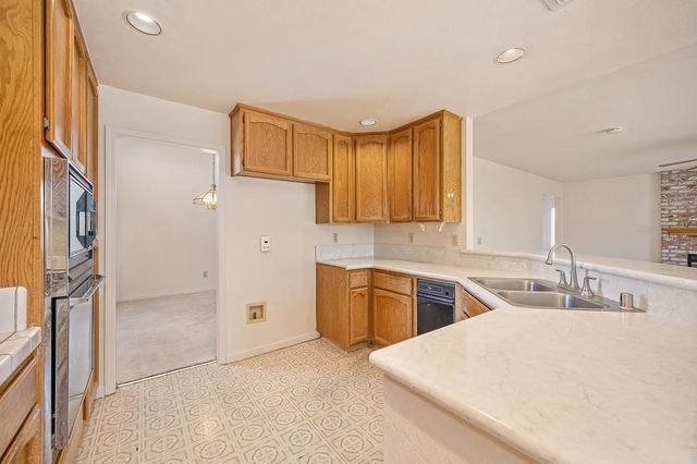 5021 Krista Ct, Elk Grove, CA 95758