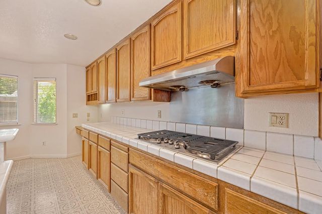5021 Krista Ct, Elk Grove, CA 95758