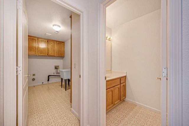 5021 Krista Ct, Elk Grove, CA 95758