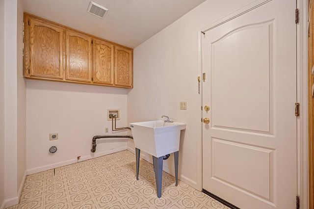 5021 Krista Ct, Elk Grove, CA 95758