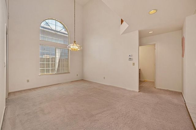 5021 Krista Ct, Elk Grove, CA 95758