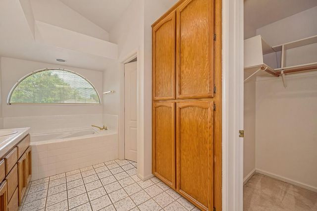 5021 Krista Ct, Elk Grove, CA 95758