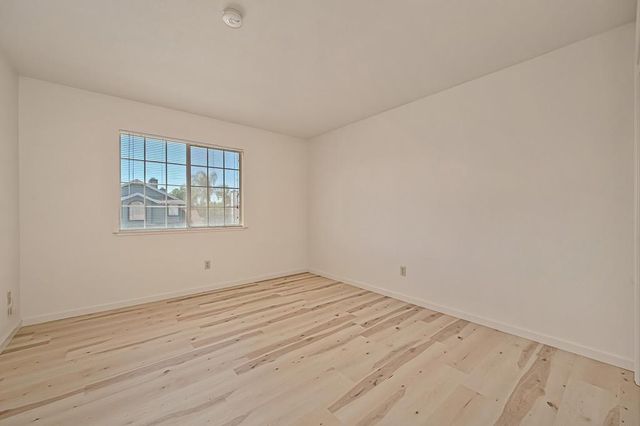 5021 Krista Ct, Elk Grove, CA 95758