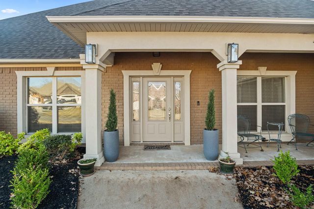 813 Cascade Dr, Cabot, AR 72023