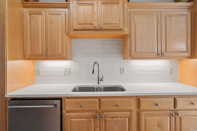 813 Cascade Dr, Cabot, AR 72023