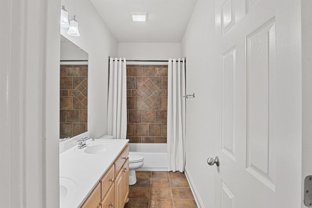 813 Cascade Dr, Cabot, AR 72023