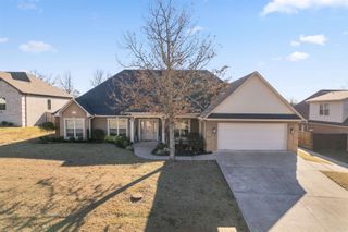 813 Cascade Dr, Cabot, AR 72023