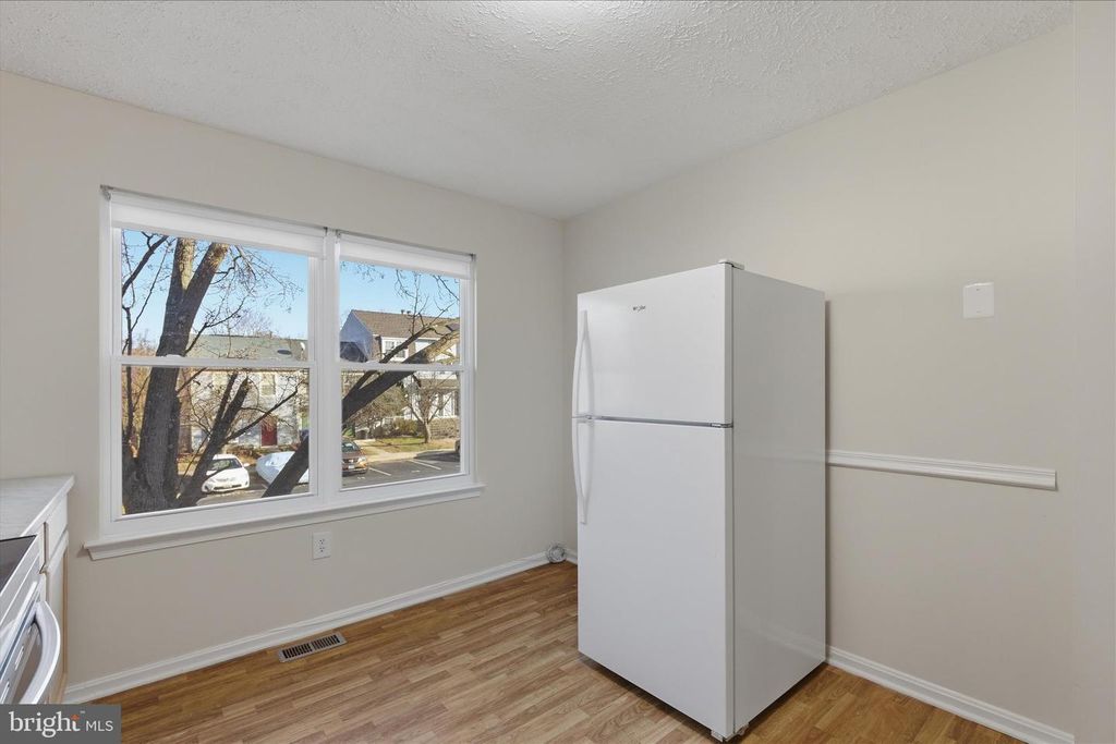 Image 11 of property listing at 14 OAKSIDE LN, Indian Head, MD 20640