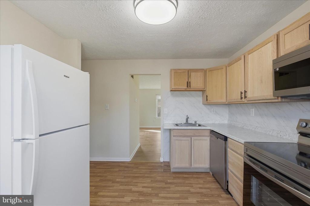 Image 12 of property listing at 14 OAKSIDE LN, Indian Head, MD 20640