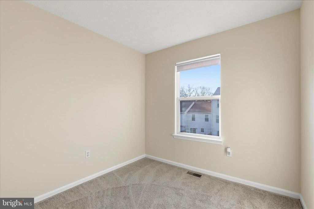 Image 22 of property listing at 14 OAKSIDE LN, Indian Head, MD 20640