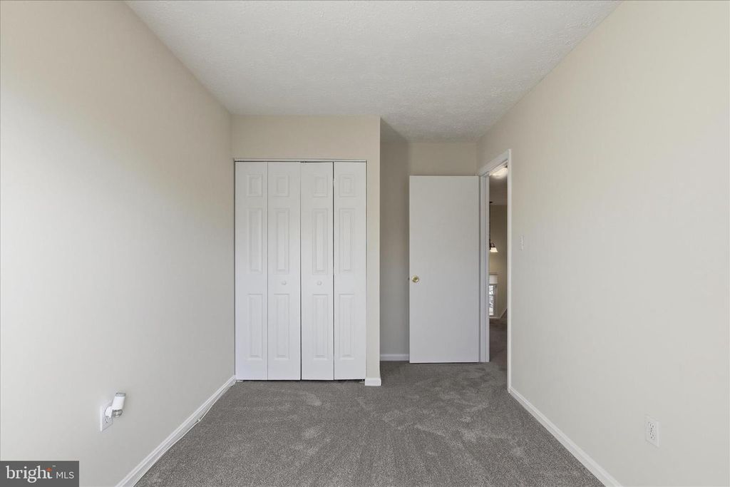 Image 25 of property listing at 14 OAKSIDE LN, Indian Head, MD 20640