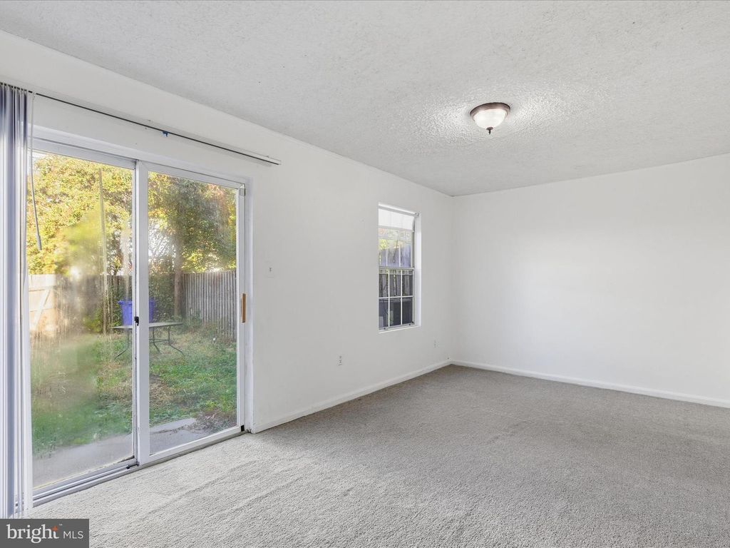 Image 27 of property listing at 14 OAKSIDE LN, Indian Head, MD 20640