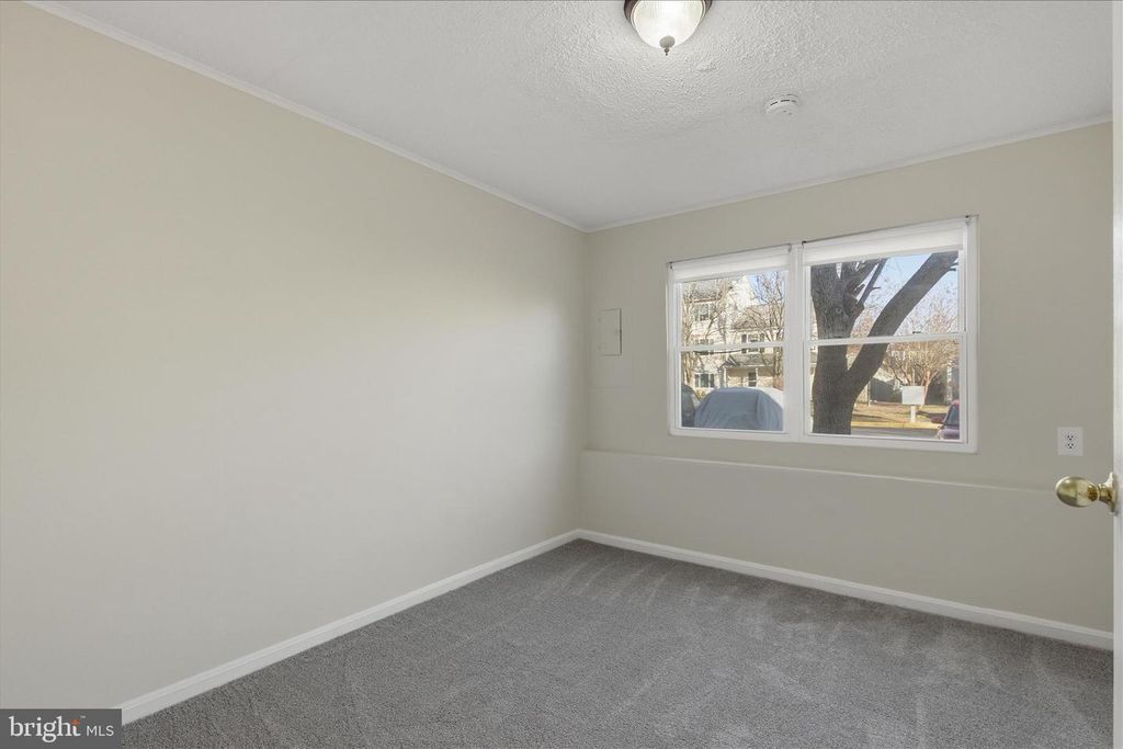 Image 31 of property listing at 14 OAKSIDE LN, Indian Head, MD 20640