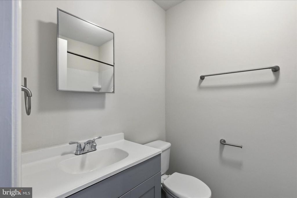 Image 33 of property listing at 14 OAKSIDE LN, Indian Head, MD 20640