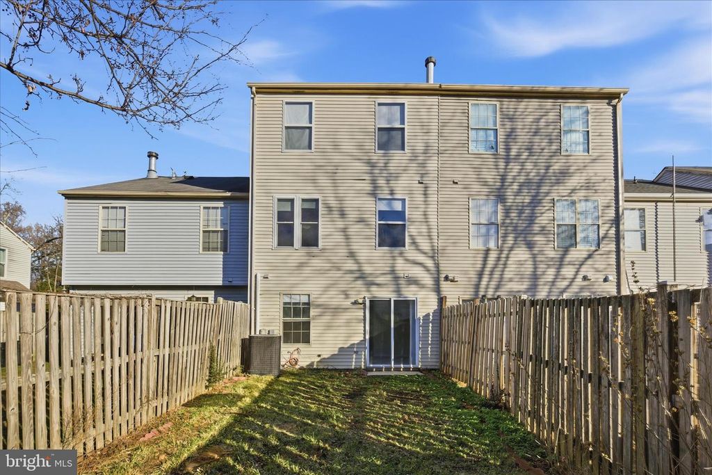 Image 36 of property listing at 14 OAKSIDE LN, Indian Head, MD 20640