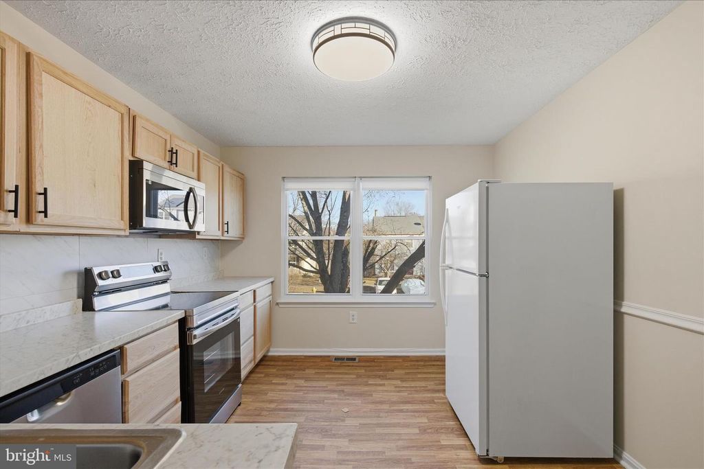 Image 9 of property listing at 14 OAKSIDE LN, Indian Head, MD 20640