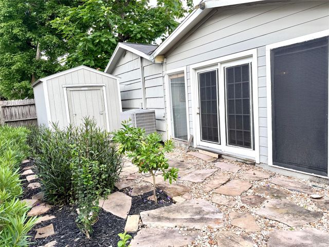 4128 Bissonnet Street, Houston, TX 77005