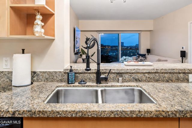 13700 Marina Pointe Drive Unit 816, Marina Del Rey, CA 90292