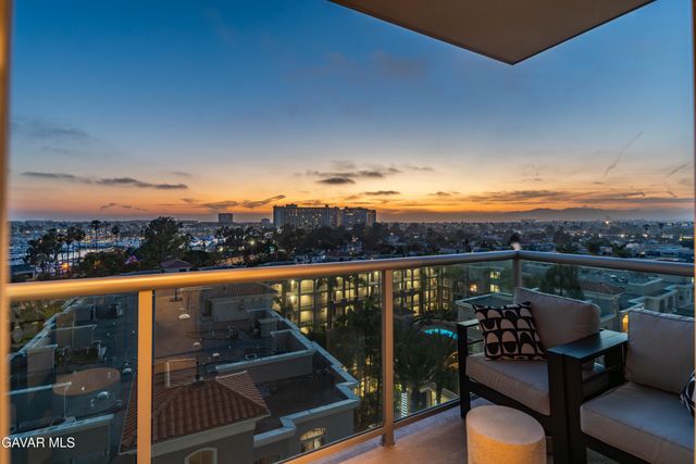 13700 Marina Pointe Drive Unit 816, Marina Del Rey, CA 90292