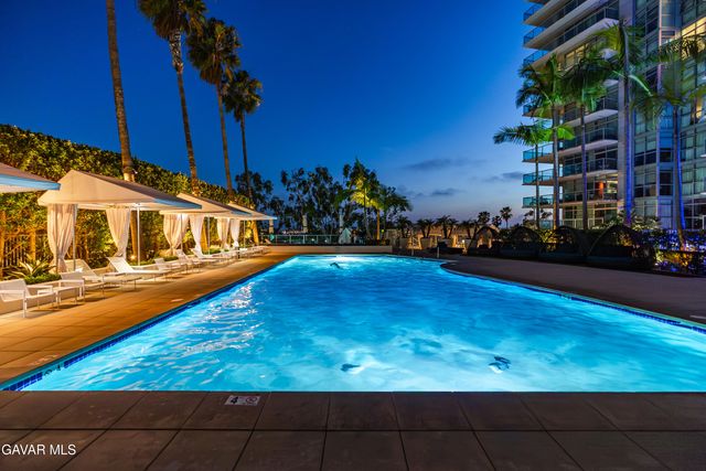 13700 Marina Pointe Drive Unit 816, Marina Del Rey, CA 90292