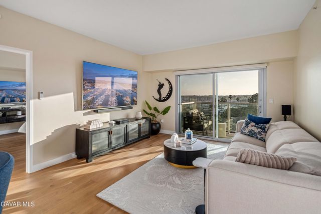 13700 Marina Pointe Drive Unit 816, Marina Del Rey, CA 90292