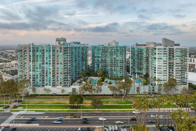 13700 Marina Pointe Drive Unit 816, Marina Del Rey, CA 90292