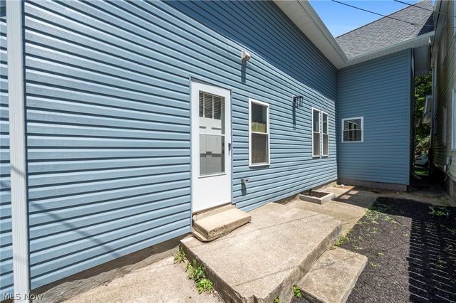 1852 W 47th Street, Cleveland, OH 44102