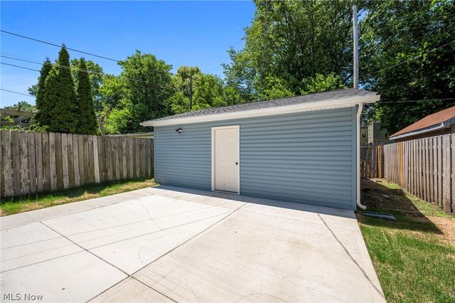 1852 W 47th Street, Cleveland, OH 44102