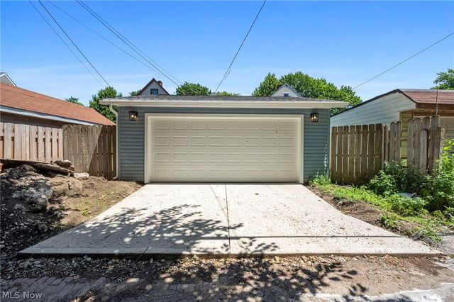 1852 W 47th Street, Cleveland, OH 44102