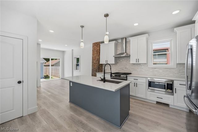 1852 W 47th Street, Cleveland, OH 44102